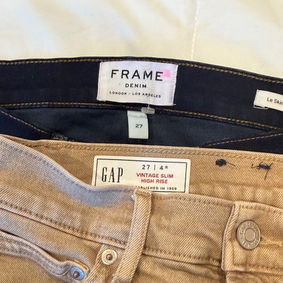 Assorted Jeans Collection - Picture 7 of 7